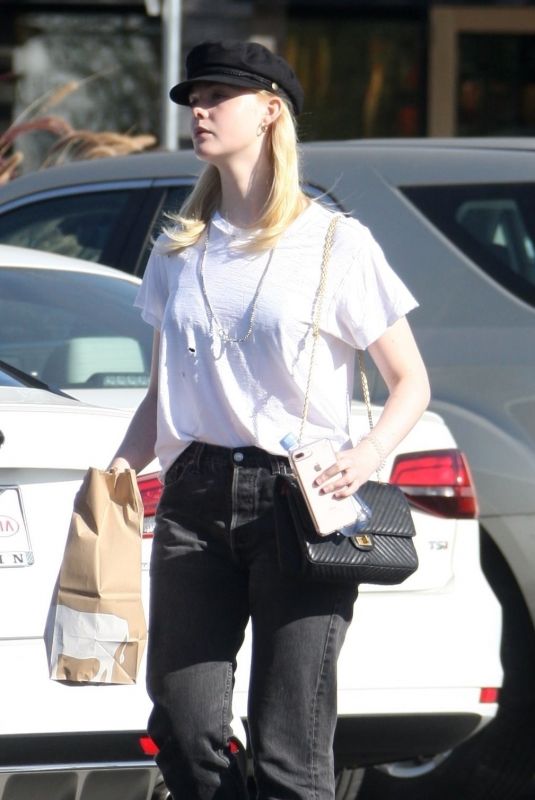 ELLE FANNING Out for Lunch at Burger Lounge in Van Nuys 11/28/2017