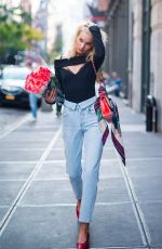ELSA HOSK Out on Her Birthday in New York 11/07/2017