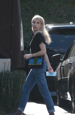 EMMA ROBERTS Out to Lunch in Los Angeles 11/09/2017