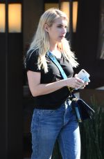 EMMA ROBERTS Out to Lunch in Los Angeles 11/09/2017