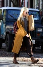 EMMA STONE on the Set of Maniac in New York 11/09/2017
