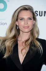 ERIN and SARA FOSTER at Goldie’s Love in for Kids in Los Angeles 11/03/2017