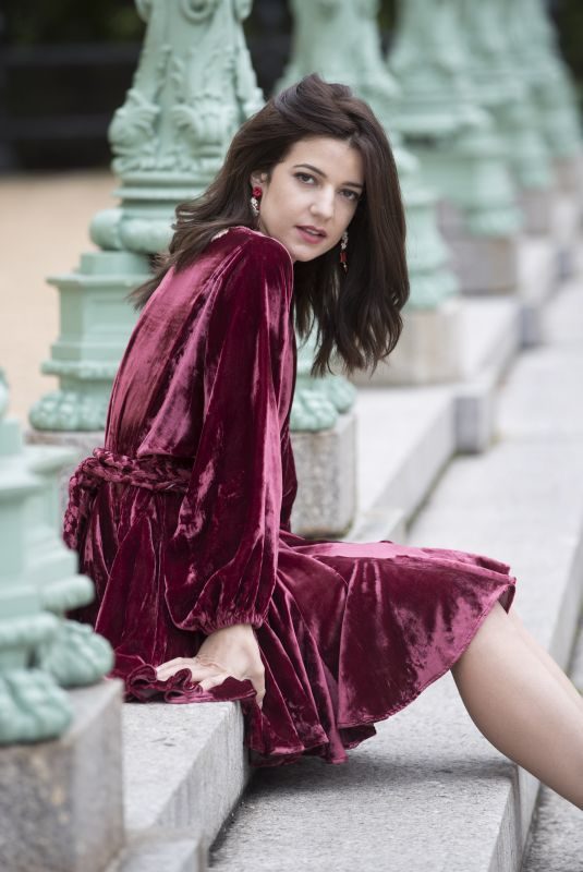 ESTHER GARREL for New York Post in New York, October 2017