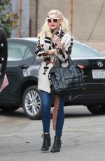 GWEN STEFANI Heading to a Dance Studio in Los Angeles 11/03/2017