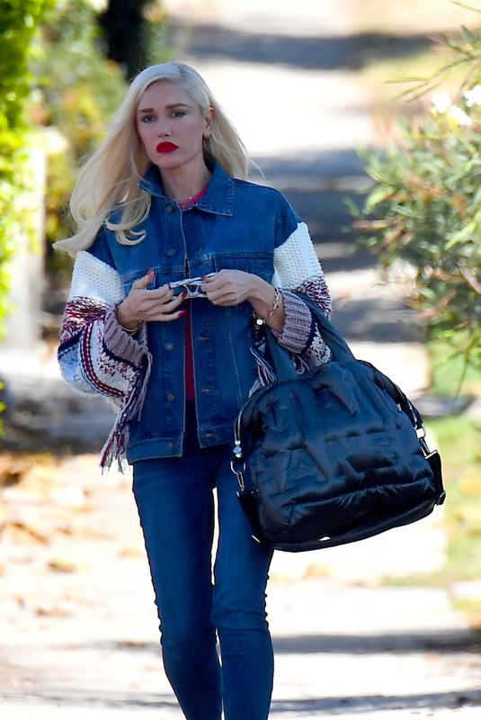 GWEN STEFANI Heading to a Dance Studio in West Hollywood 11/04/2017