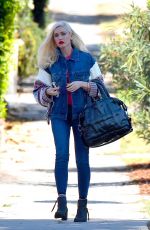 GWEN STEFANI Heading to a Dance Studio in West Hollywood 11/04/2017