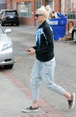 GWEN STEFANI Leaves a Studio in Los Angeles 10/31/2017