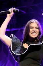 HAILEE STEINFELD at 106.1 Kiss FM’s Jingle Ball 2017 in Dallas 11/28/2017