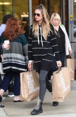 HEIDI KLUM Shopping at Nordstroms in Woodland Hills 11/12/2017
