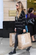 HEIDI KLUM Shopping at Nordstroms in Woodland Hills 11/12/2017