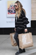 HEIDI KLUM Shopping at Nordstroms in Woodland Hills 11/12/2017