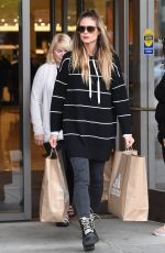 HEIDI KLUM Shopping at Nordstroms in Woodland Hills 11/12/2017