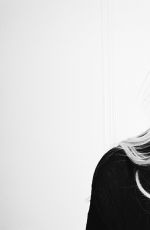 HILARY DUFF by Ashley Barrett, 2017