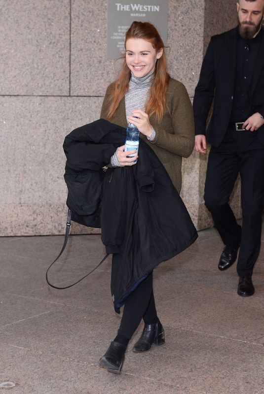 HOLLAND RODEN Leaves Her Hotel in Warsaw 11/25/2017