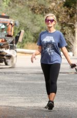 HOLLY MADISON Out Hiking at Old LA Zoo in Los Angeles 11/03/2017