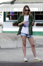 IMMY WATERHOUSE Out in West Hollywood 11/09/2017