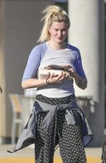 IRELAND BALDWIN Shopping at Organic Grocery Store in Los Angeles 11/21/2017