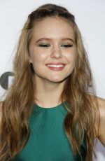 IZABELA VIDOVIC at Wonder Premiere in Los Angeles 11/14/2017