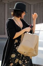 JENNA DEWAN Out Shopping in Los Angeles 11/21/2017