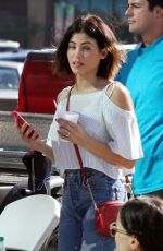 JENNA DEWAN Shopping at Farmers Market in Studio City 11/26/2017