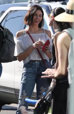 JENNA DEWAN Shopping at Farmers Market in Studio City 11/26/2017