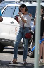 JENNA DEWAN Shopping at Farmers Market in Studio City 11/26/2017