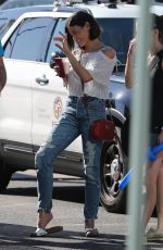 JENNA DEWAN Shopping at Farmers Market in Studio City 11/26/2017
