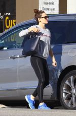 JENNIFER GARNER Out in Santa Monica 11/19/2017
