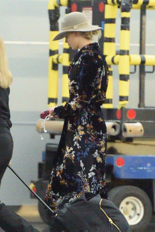 JENNIFER LAWRENCE at JFK Airport in New York 11/21/2017