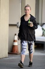 JORGIE PORTER at Rawberri Organic Bowls in Los Angeles 11/04/2017