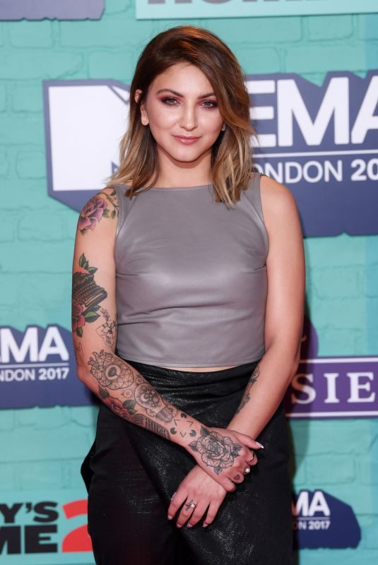 JULIA MICHAELS at 2017 MTV Europe Music Awards in London 11/12/2017