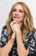 JULIA ROBERTS at Wonder Press Conference at Langham Hotel 11/05/2017