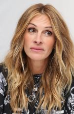 JULIA ROBERTS at Wonder Press Conference at Langham Hotel 11/05/2017