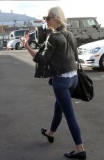 JULIANNE HOUGH Leaves DWTS Rehersal in Studio City 11/17/2017