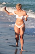 JULIEANNA YESJULZ GODDARD in Bikini at a Beach in Miami 11/25/2017