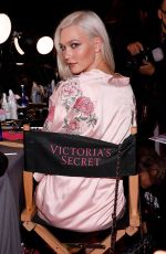 KARLIE KLOSS on the Backstage at 2017 VS Fashion Show in Shanghai 11/20/2017