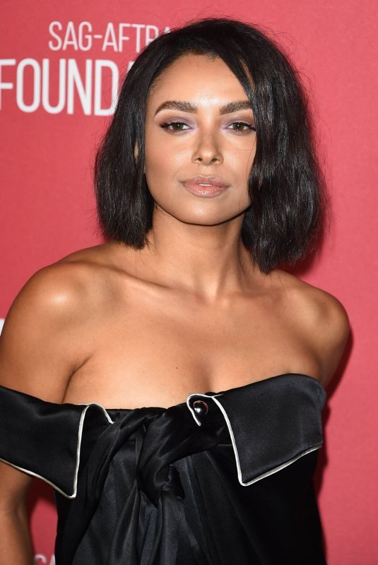 KAT GRAHAM at Sag-Aftra Foundation Patron of the Artists Awards in Beverly Hills 11/09/2017