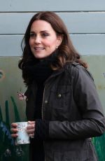 KATE MIDDLETON at Robin Hood Primary School in London 11/29/2017