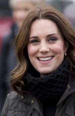 KATE MIDDLETON at Robin Hood Primary School in London 11/29/2017