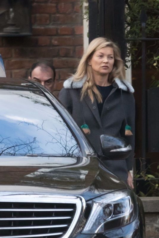 KATE MOSS Leaves Her Home in London 11/25/2017