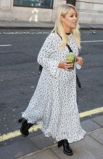 KATIE PIPER Laves BBC Radio 2 in London 11/25/2017