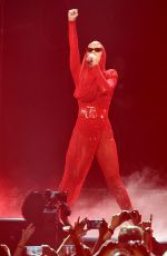 KATY PERRY Performs at Staples Center in Los Angeles 11/07/2017