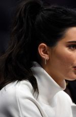 KENDALL JENNER at LA Cippers vs Memphis Grizzlies Game 11/04/2017