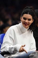 KENDALL JENNER at LA Cippers vs Memphis Grizzlies Game 11/04/2017