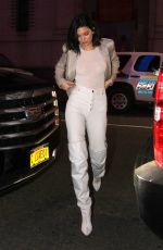 KENDALL JENNER at New York Knicks vs LA Clippers Game in New York 11/20/2017