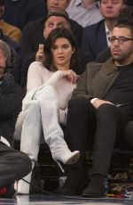 KENDALL JENNER at New York Knicks vs LA Clippers Game in New York 11/20/2017