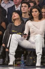 KENDALL JENNER at New York Knicks vs LA Clippers Game in New York 11/20/2017