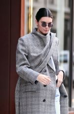KENDALL JENNER in RIpped Jeans Out for Lunch in New York 11/20/2017