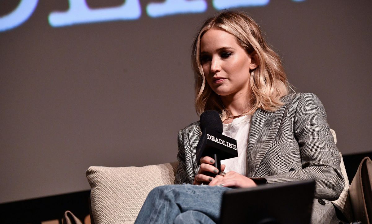 JENNIFER LAWRENCE at Deadline Hollywood Presents The Contenders 2017 in Los...