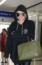 KHLOE KARDASHIAN at LAX Airport in Los Angeles 11/28/2017